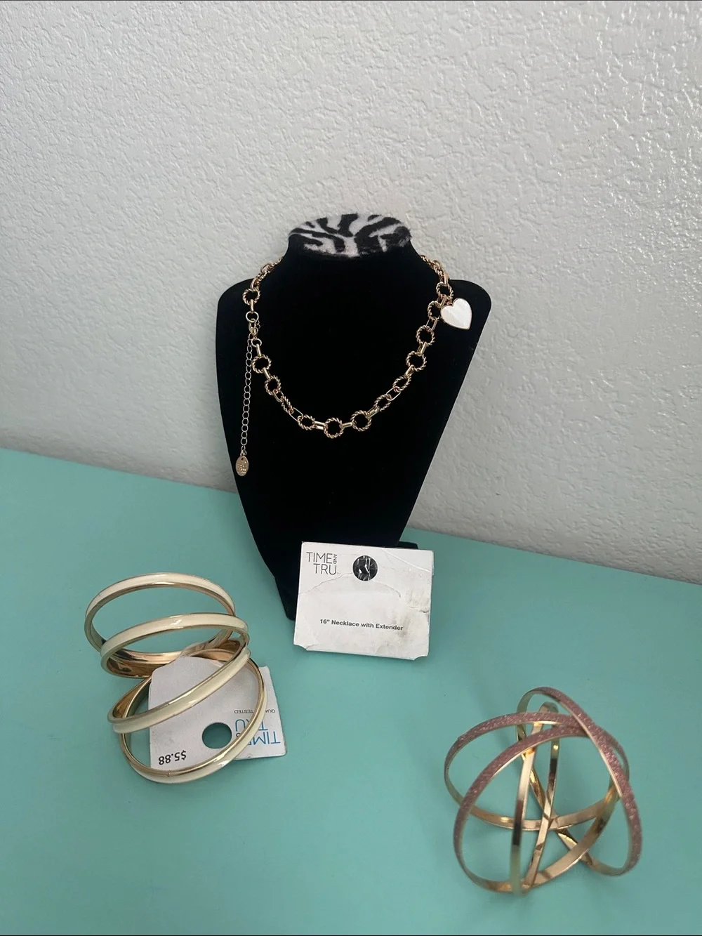 Time and Tru Gold Chain Necklace with White Heart Pendant & matching bangles-new